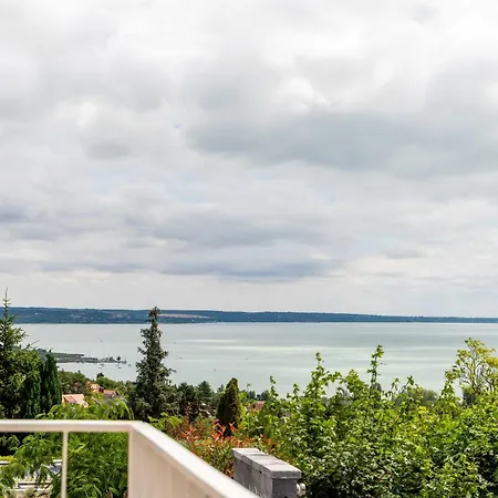 Hillside * Balatonalmádi